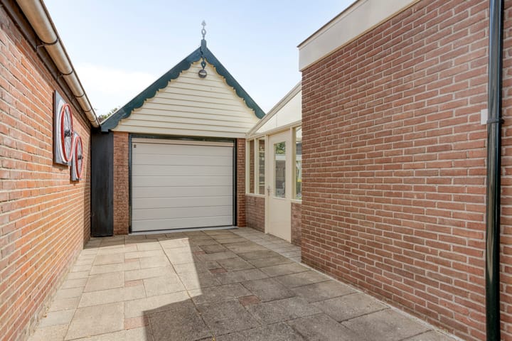 Photo 8 of Jonkerstraat 42