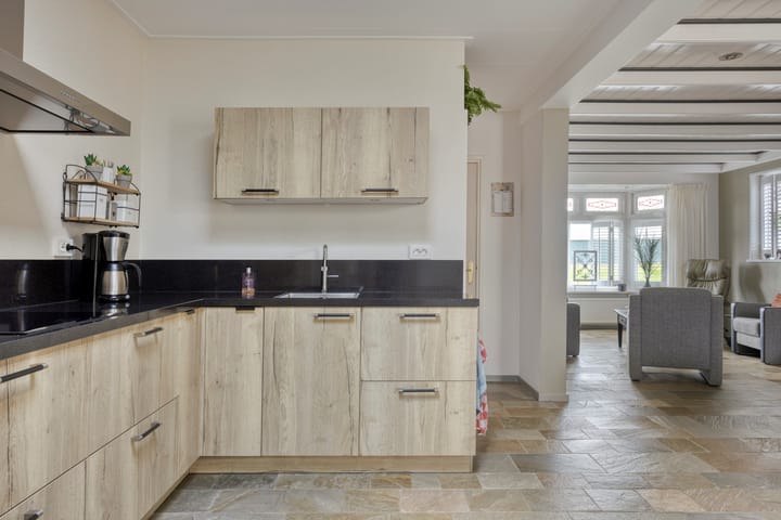 Photo 20 of Jonkerstraat 42