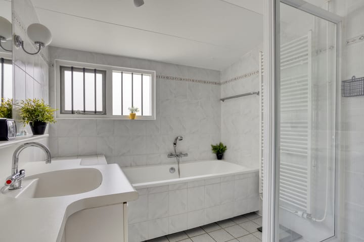 Photo 24 of Jonkerstraat 42