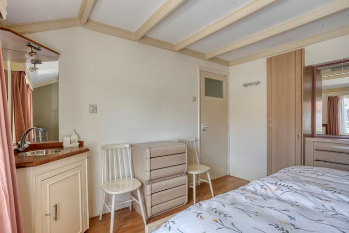 Photo 31 of Jonkerstraat 42