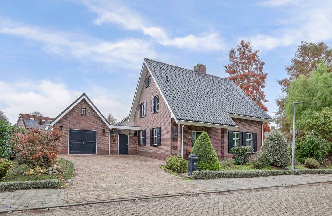 Photo 1 of Elzenstraat 11