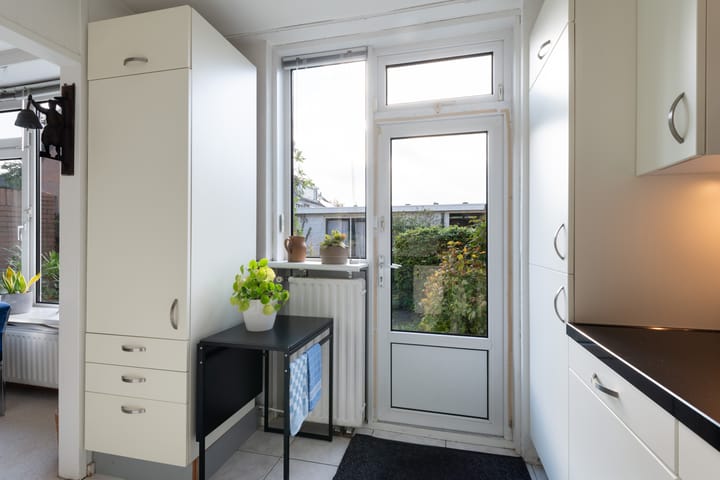 Photo 16 of Jasmijnlaan 7