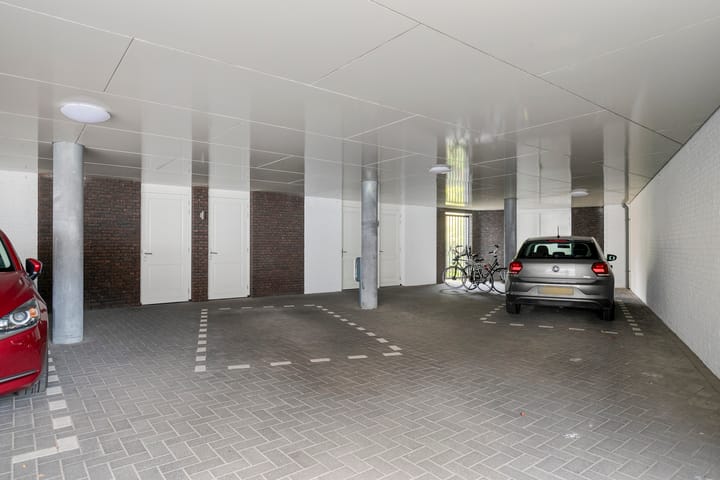 Photo 29 of Gabriël Metsulaan 55