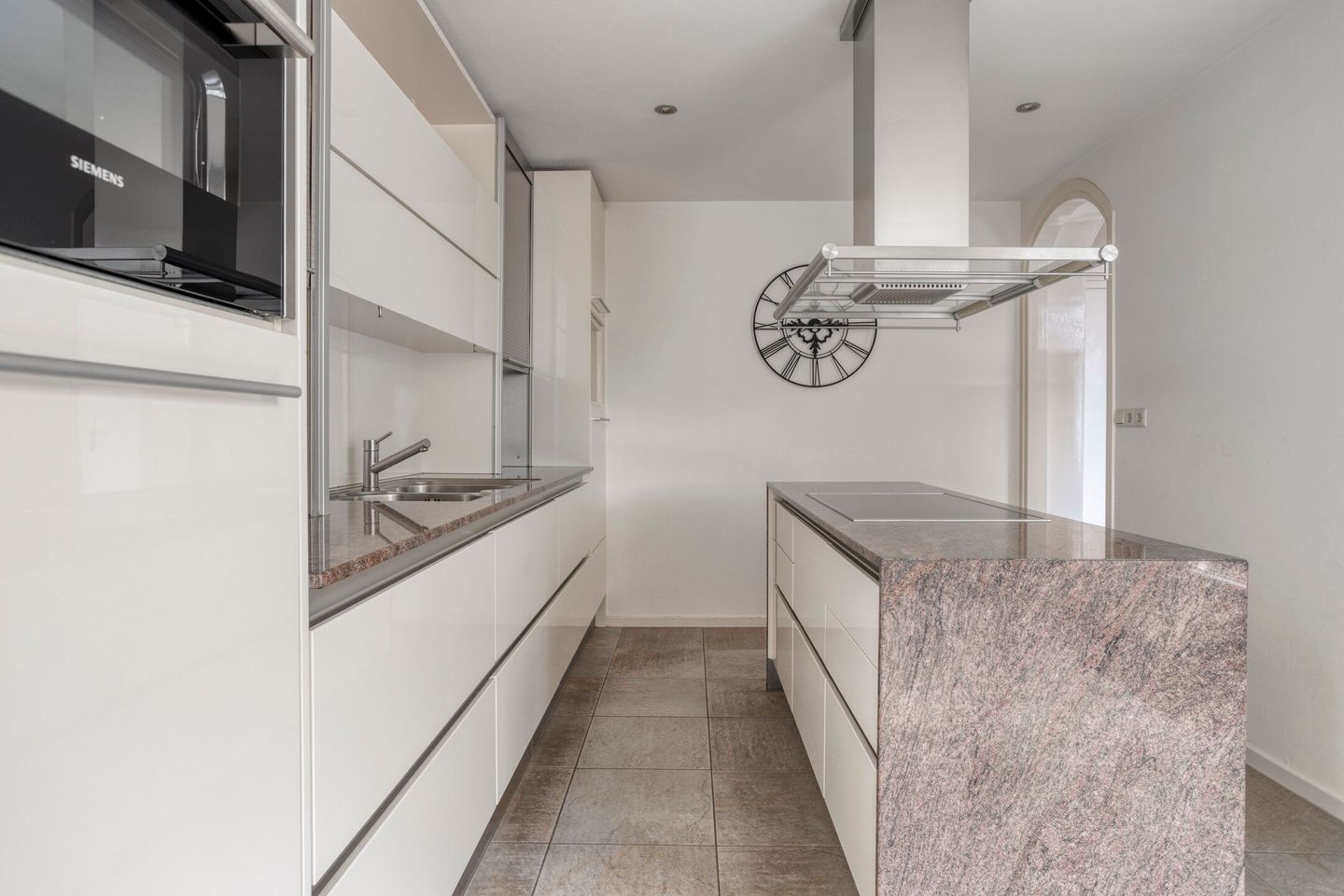 Photo 20 of Onder de Zeedijk 10