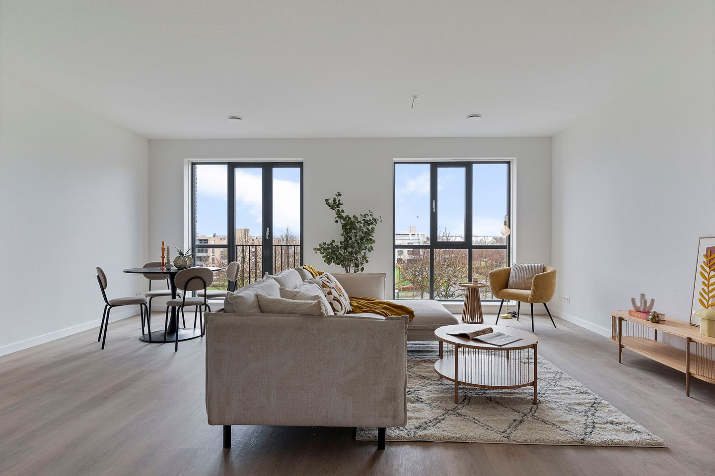 Photo 4 of Agoraweg 145