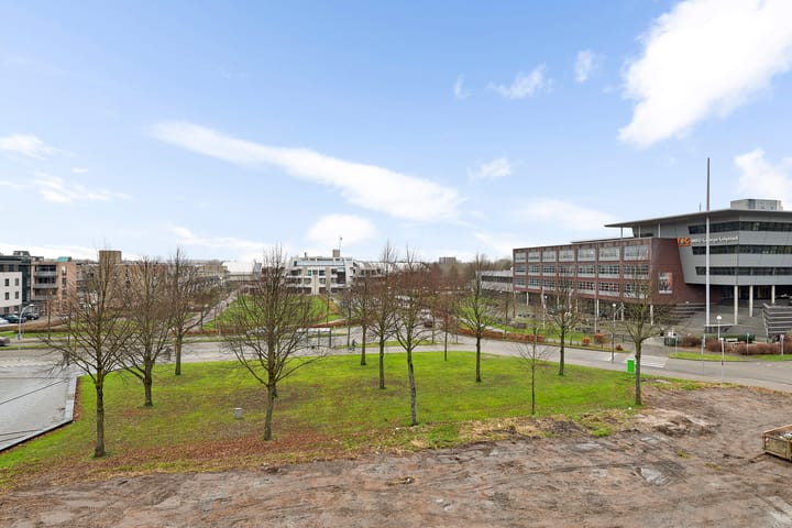 Photo 24 of Agoraweg 145