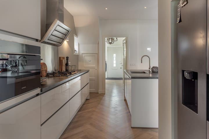 Photo 21 of van Maasdijkstraat 3