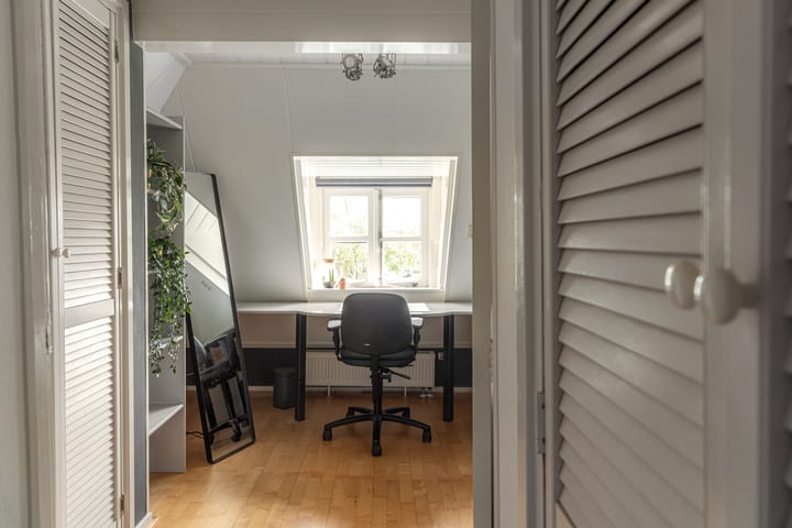 Photo 38 of van Maasdijkstraat 3