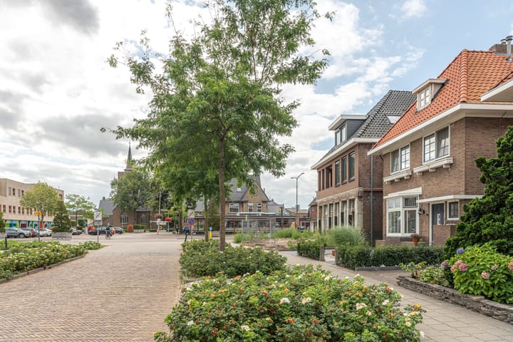 Photo 47 of van Maasdijkstraat 3