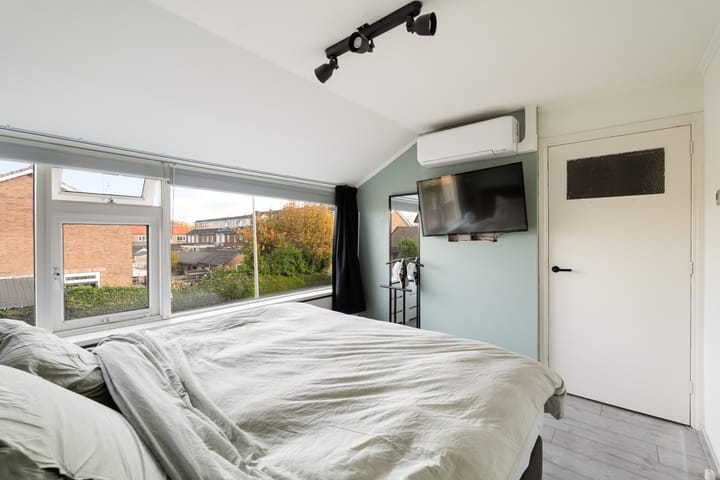 Foto 32 van Barentszstraat 11