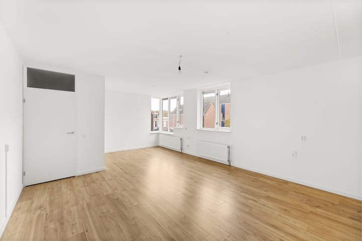 Foto 9 van Van Dishoeckstraat 102