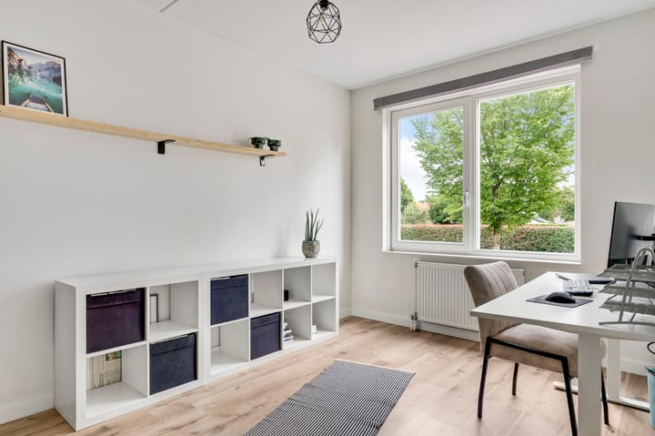 Photo 15 of Frans Strouxstraat 4-H