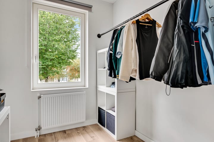 Photo 19 of Frans Strouxstraat 4-H