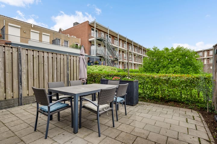 Photo 22 of Frans Strouxstraat 4-H