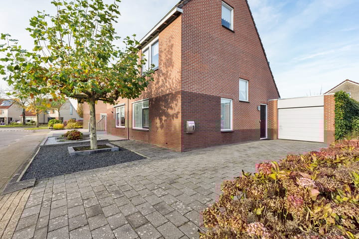 Photo 2 of Stjoerboard 7