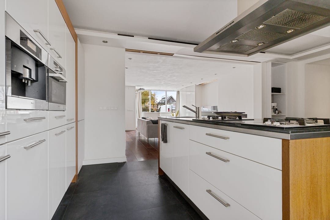 Photo 7 of Wilhelminastraat 13