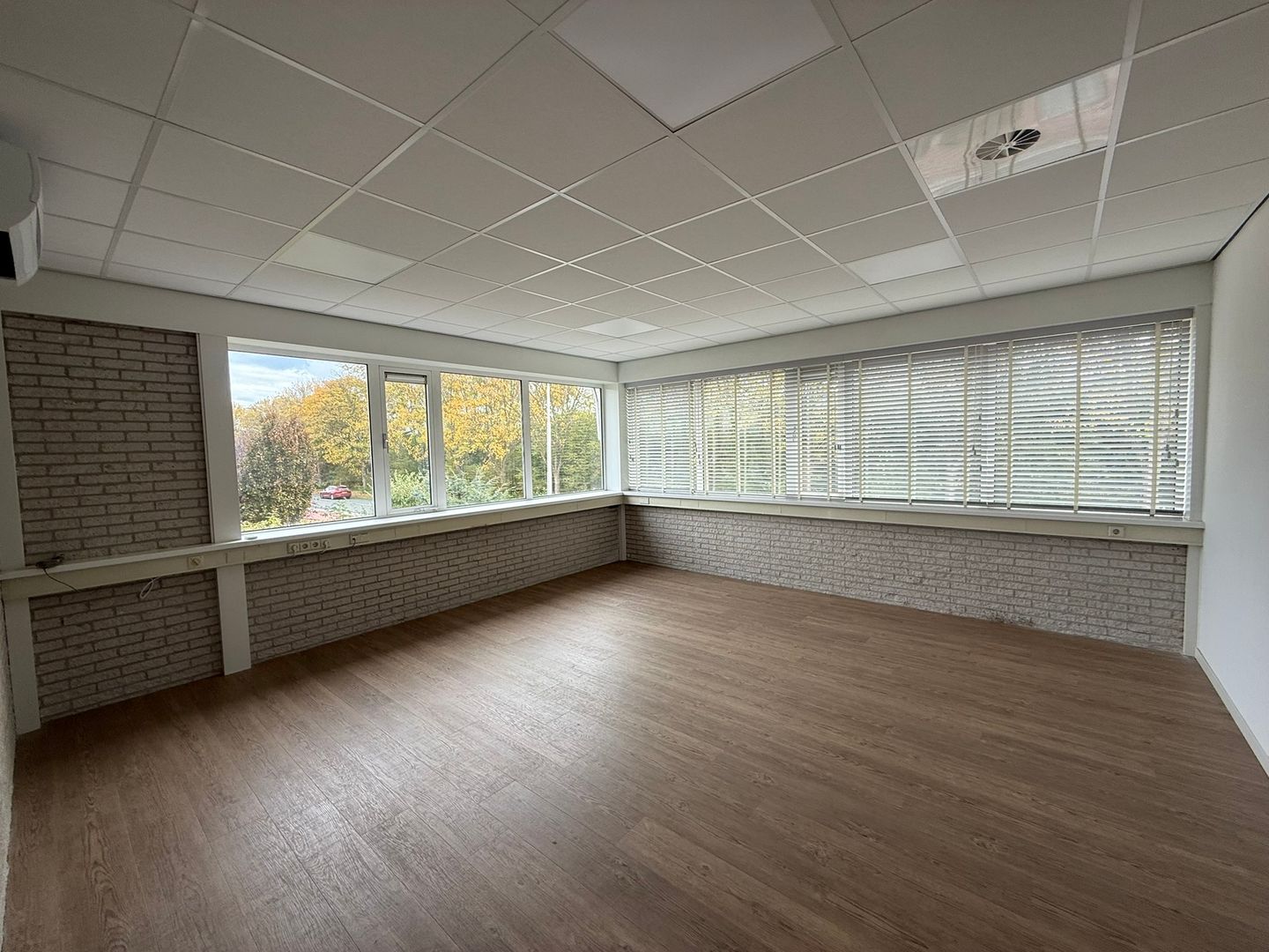 View photo 2 of Zwarteweg 123