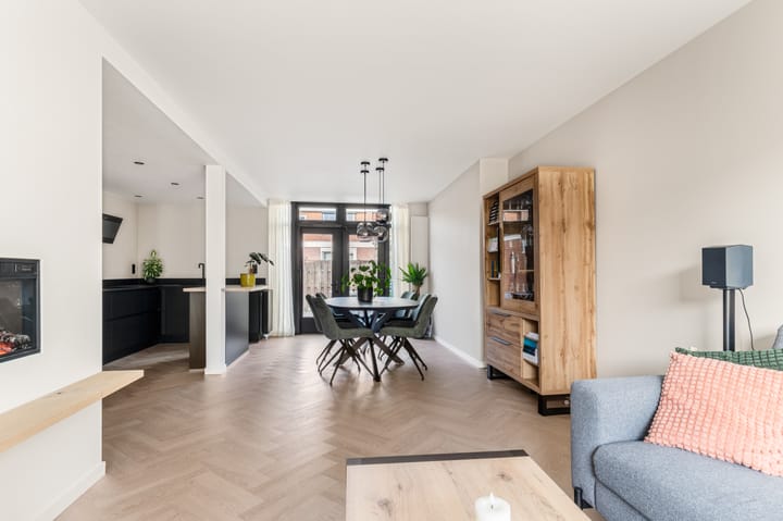 Foto 5 van Hoefbladstraat 10