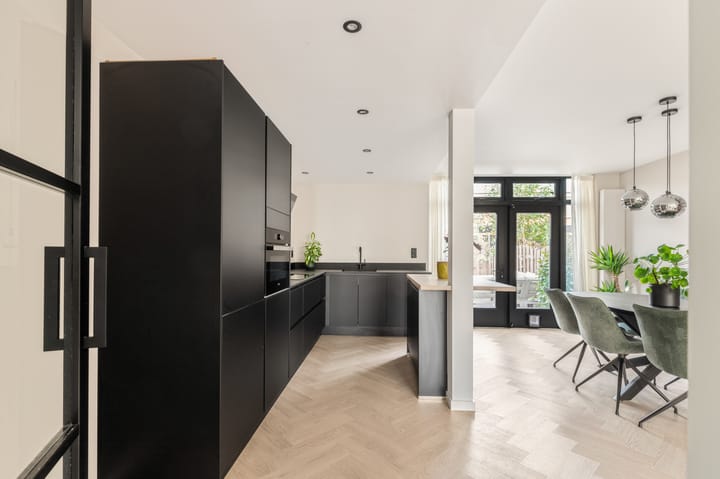 Foto 7 van Hoefbladstraat 10