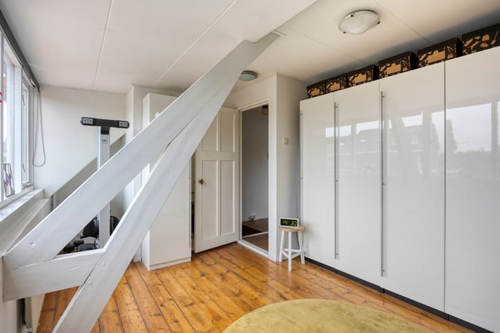 Photo 23 of Prins Hendrikstraat 17