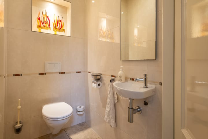 Photo 8 of Lemselosestraat 25