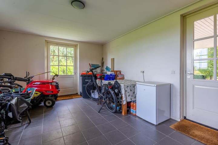 Photo 39 of Lemselosestraat 25