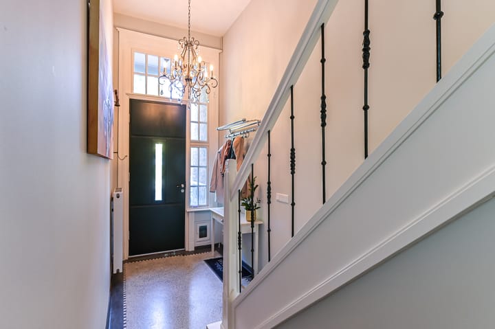 Photo 2 of Goltziusstraat 18