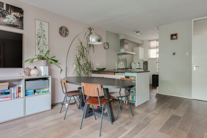 Foto 15 van Saturnus 40