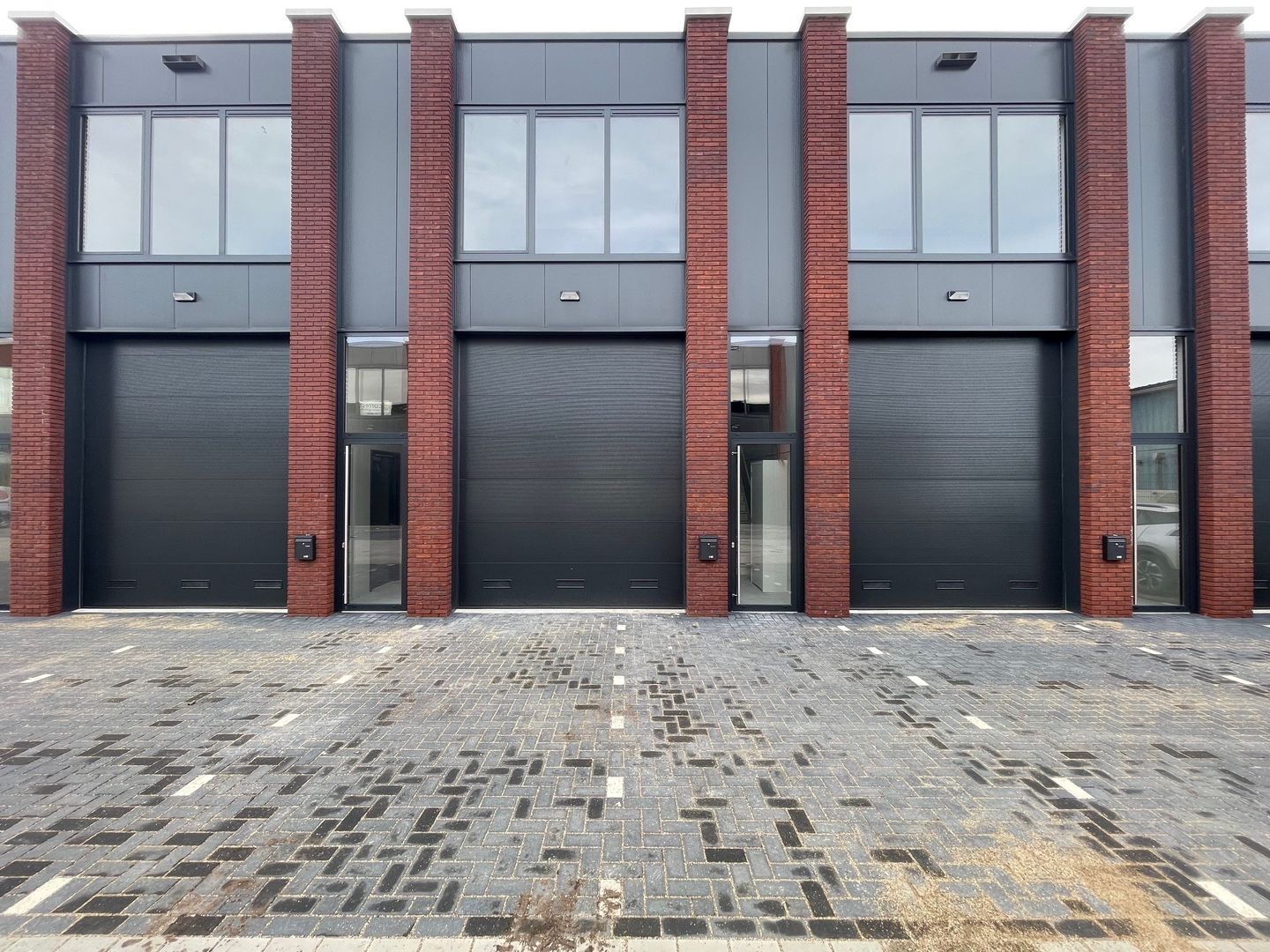 Bekijk foto 1 van Industrieweg 14-E