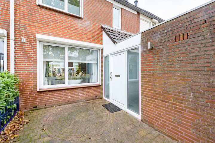 Foto 3 van Aronskelk 82