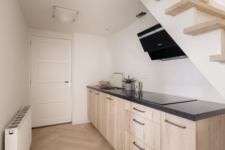 Photo 17 of Johannes Verhulststraat 163 Sous