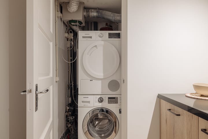 Photo 18 of Johannes Verhulststraat 163 Sous