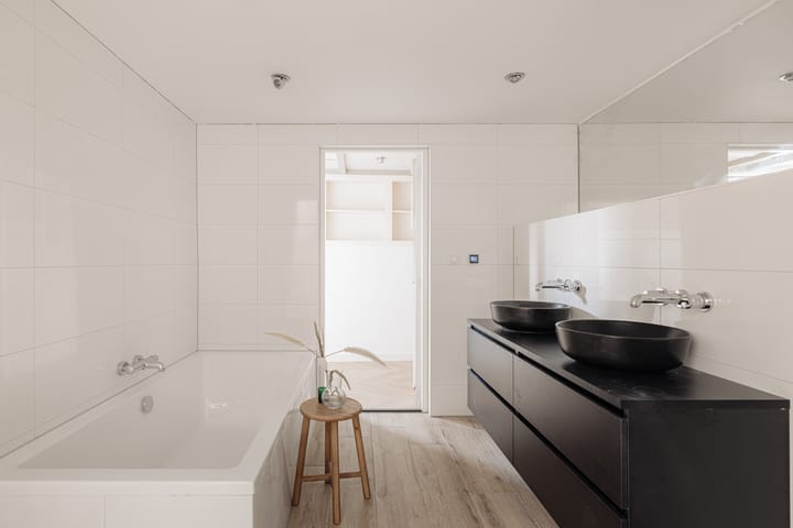 Photo 25 of Johannes Verhulststraat 163 Sous