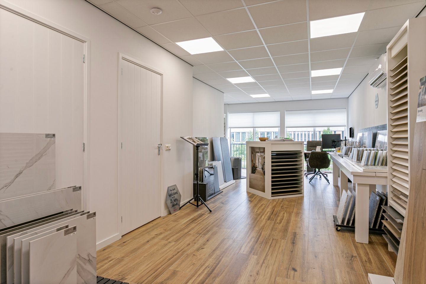 View photo 4 of Kering 2-0023