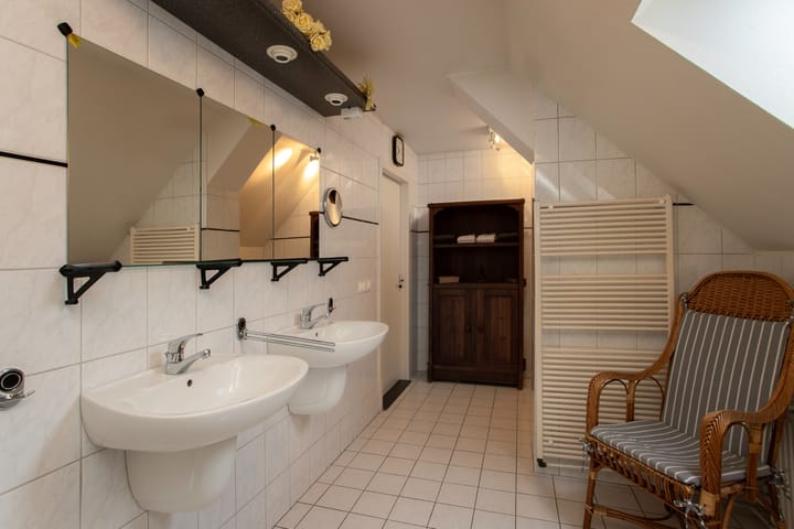 Photo 27 of Lindenstraat 14