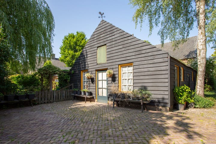 Photo 36 of Lindenstraat 14