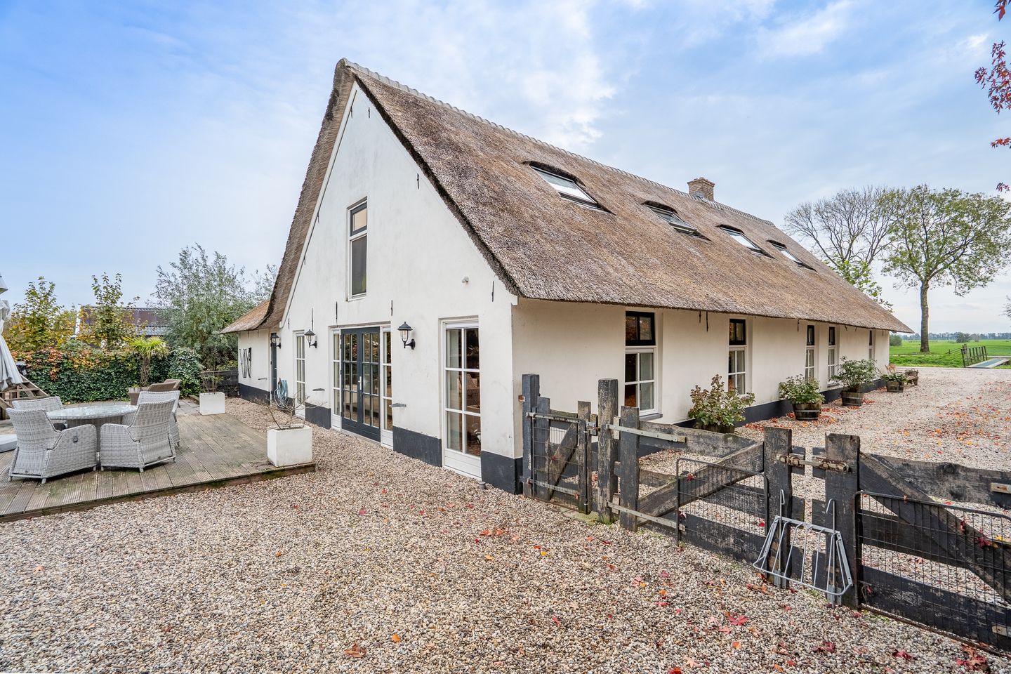 Foto 4 van Benedeneind NZ 384