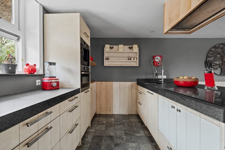 Photo 21 of Benedeneind NZ 384