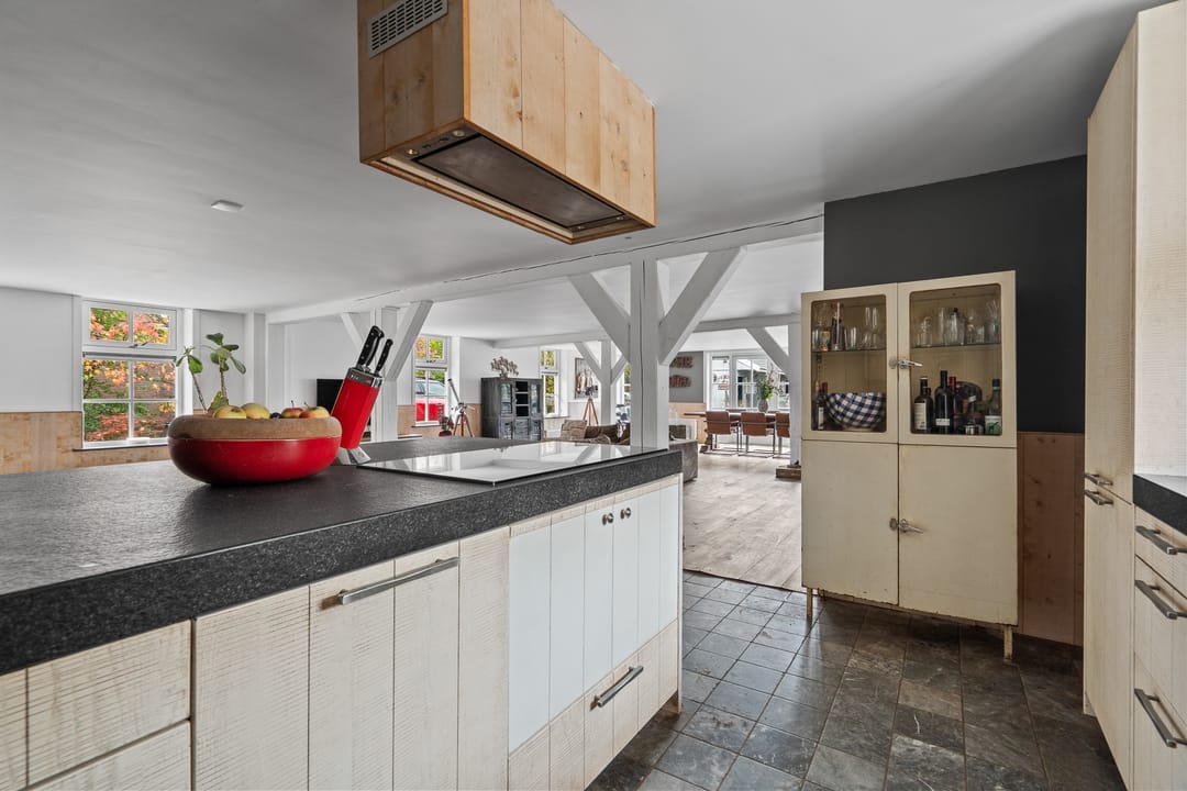 Foto 22 van Benedeneind NZ 384