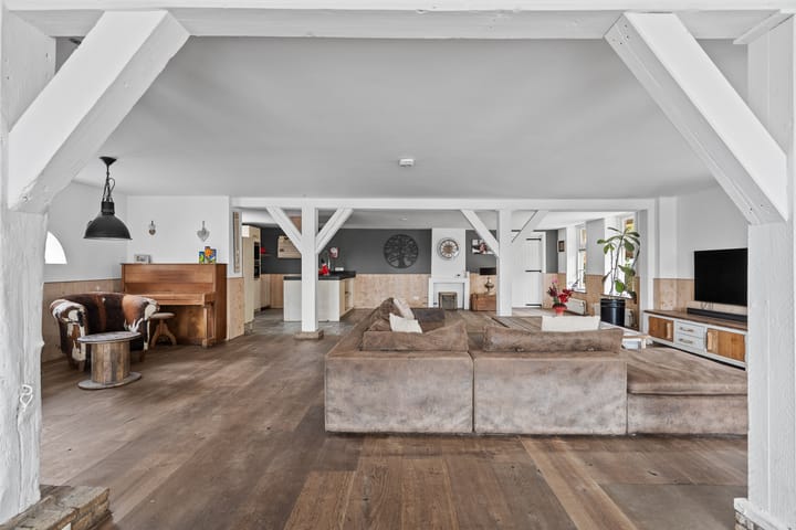 Photo 25 of Benedeneind NZ 384