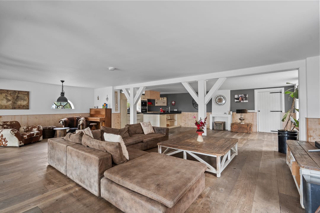 Foto 26 van Benedeneind NZ 384