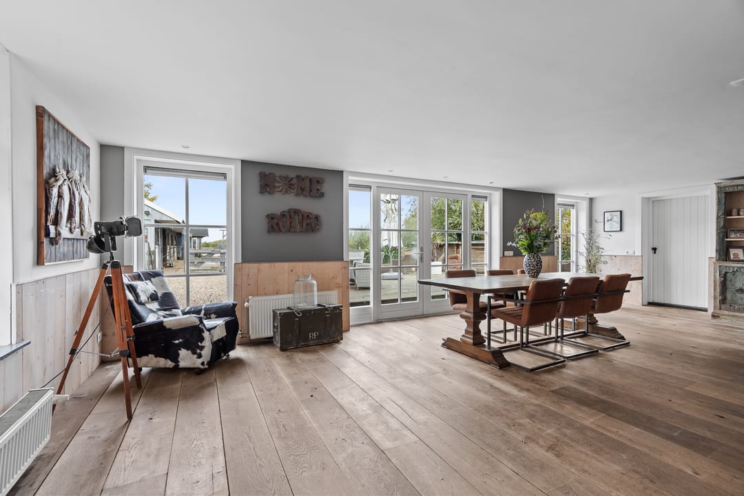 Foto 32 van Benedeneind NZ 384