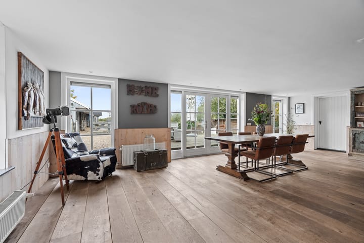 Photo 32 of Benedeneind NZ 384