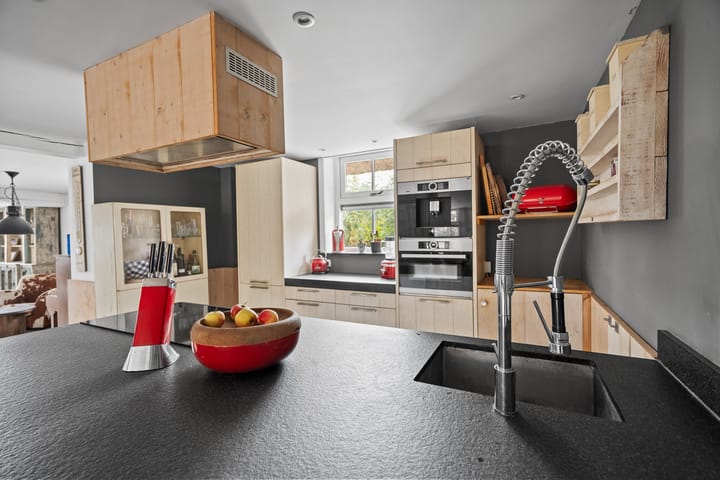 Photo 40 of Benedeneind NZ 384