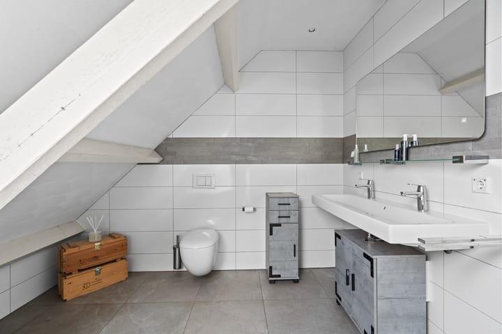 Photo 59 of Benedeneind NZ 384