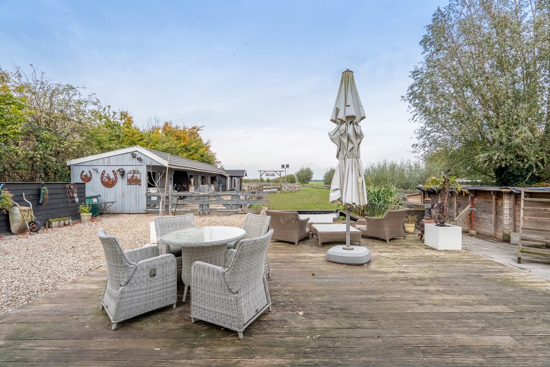 Foto 71 van Benedeneind NZ 384