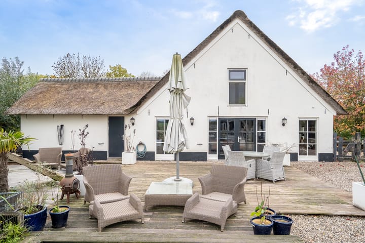 Photo 81 of Benedeneind NZ 384