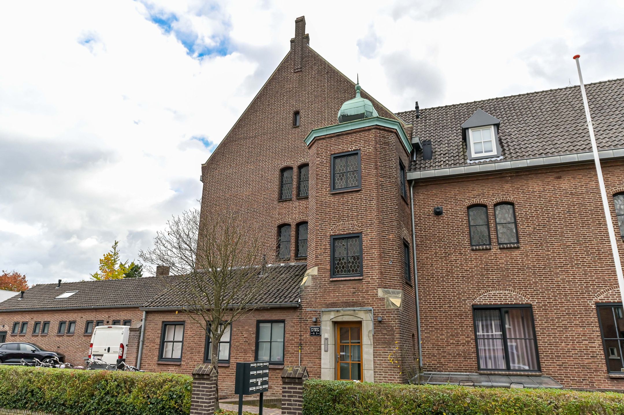 Photo 33 of Monseigneur Zwijsenstraat 2-C