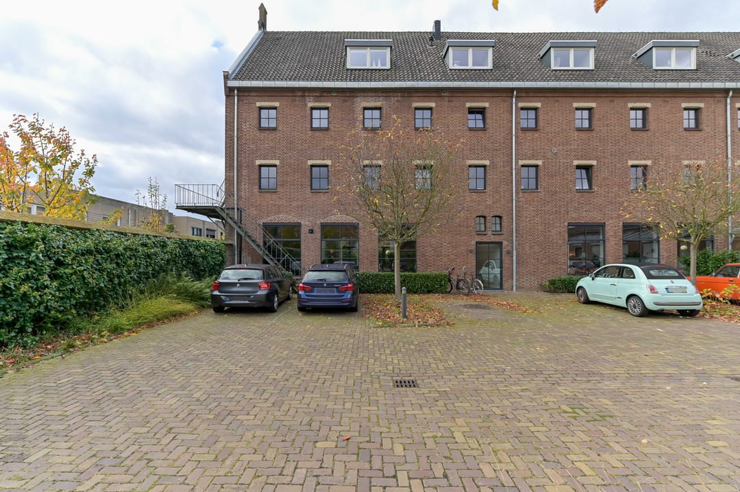 Photo 38 of Monseigneur Zwijsenstraat 2-C