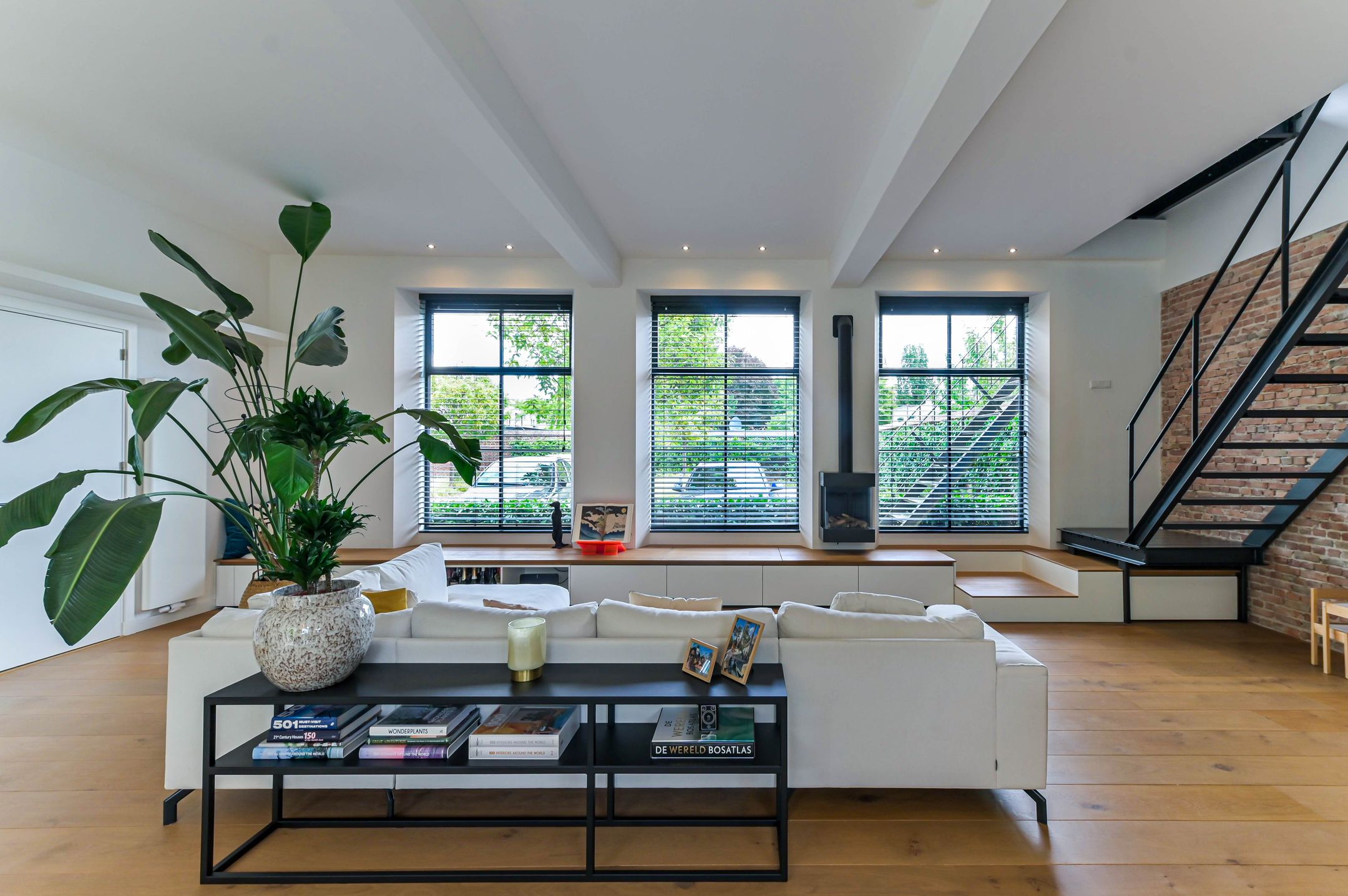 Photo 3 of Monseigneur Zwijsenstraat 2-C